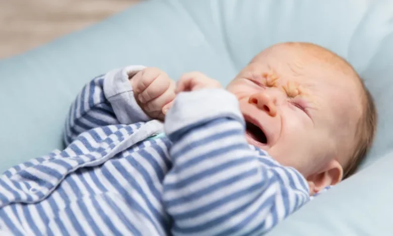 علاج الارتجاع الصامت عند الرضع