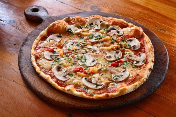 طريقة عمل عجينة البيتزا الصيامي