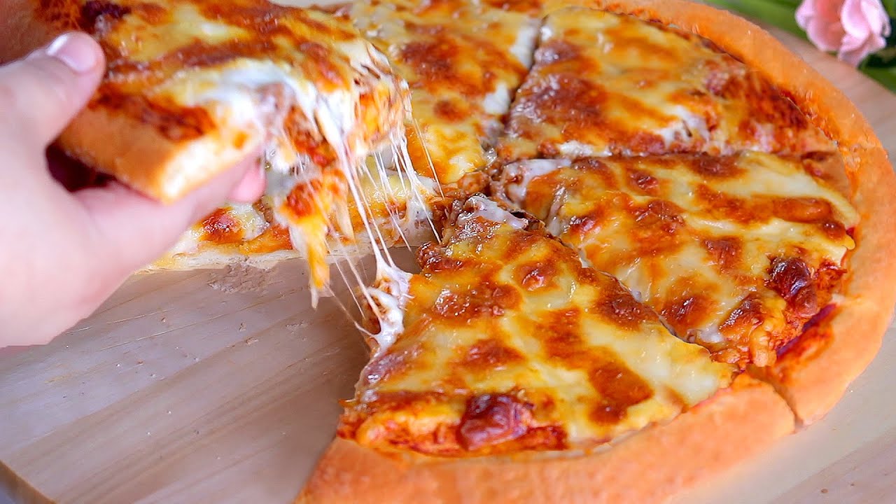 طريقة عمل البيتزا نصف مطهية